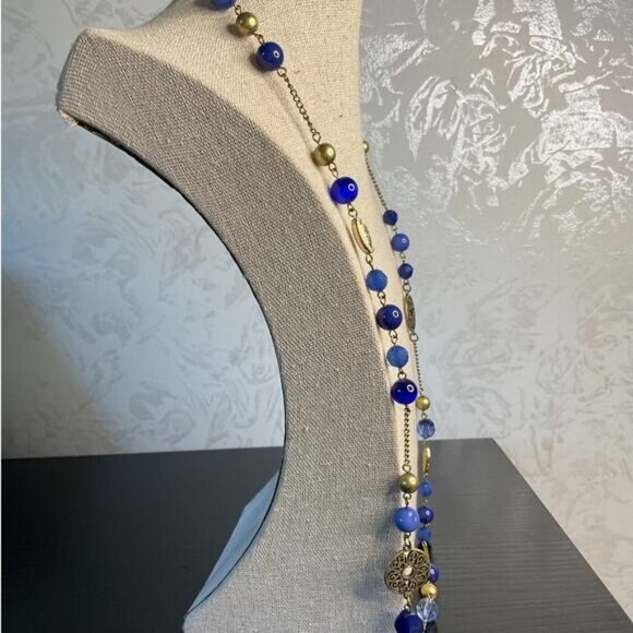Blue Faceted Crystal Bead & Brass Ornate Focal Points Necklace - Picture 2 of 4